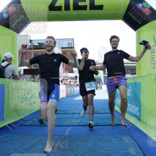 09.08.2026 - GEWOBA Citytriathlon Bremen Yannick Fuchs http://msf.ph/oto/9933460 09.08.2026 11:24:49 Ziel 43, 383, 398 meine-sportfotos.de