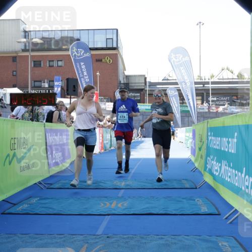 09.08.2026 - GEWOBA Citytriathlon Bremen Yannick Fuchs http://msf.ph/oto/9933474 09.08.2026 11:24:59 Ziel 173 meine-sportfotos.de