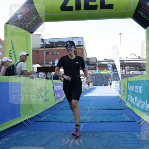 09.08.2026 - GEWOBA Citytriathlon Bremen Yannick Fuchs http://msf.ph/oto/9933530 09.08.2026 11:26:00 Ziel 408, 502 meine-sportfotos.de