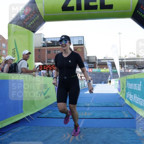 09.08.2026 - GEWOBA Citytriathlon Bremen Yannick Fuchs http://msf.ph/oto/9933531 09.08.2026 11:26:00 Ziel 408, 502 meine-sportfotos.de