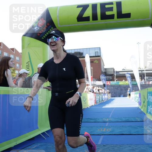 09.08.2026 - GEWOBA Citytriathlon Bremen Yannick Fuchs http://msf.ph/oto/9933533 09.08.2026 11:26:00 Ziel 408, 502 meine-sportfotos.de