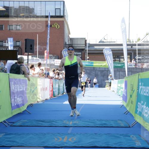 09.08.2026 - GEWOBA Citytriathlon Bremen Yannick Fuchs http://msf.ph/oto/9933555 09.08.2026 11:27:05 Ziel 329, 362, 396 meine-sportfotos.de