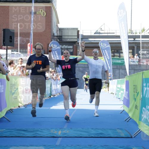 09.08.2026 - GEWOBA Citytriathlon Bremen Yannick Fuchs http://msf.ph/oto/9933573 09.08.2026 11:27:13 Ziel 215, 329 meine-sportfotos.de