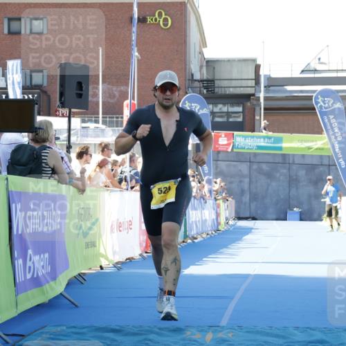 09.08.2026 - GEWOBA Citytriathlon Bremen Yannick Fuchs http://msf.ph/oto/9933595 09.08.2026 11:27:23 Ziel 339, 520 meine-sportfotos.de