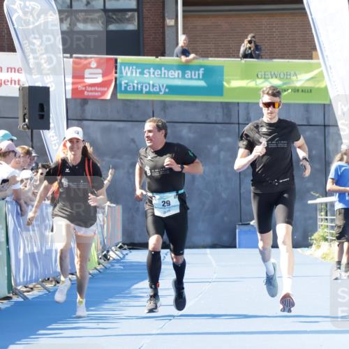 09.08.2026 - GEWOBA Citytriathlon Bremen Yannick Fuchs http://msf.ph/oto/9933642 09.08.2026 11:28:15 Ziel 29 meine-sportfotos.de