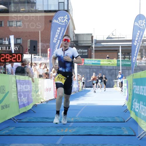 09.08.2026 - GEWOBA Citytriathlon Bremen Yannick Fuchs http://msf.ph/oto/9933729 09.08.2026 11:29:24 Ziel 137, 317 meine-sportfotos.de