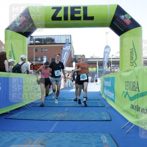 09.08.2026 - GEWOBA Citytriathlon Bremen Yannick Fuchs http://msf.ph/oto/9933747 09.08.2026 11:29:31 Ziel 47, 137, 312 meine-sportfotos.de