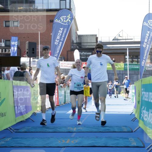 09.08.2026 - GEWOBA Citytriathlon Bremen Yannick Fuchs http://msf.ph/oto/9933773 09.08.2026 11:29:40 Ziel 163, 189, 526 meine-sportfotos.de