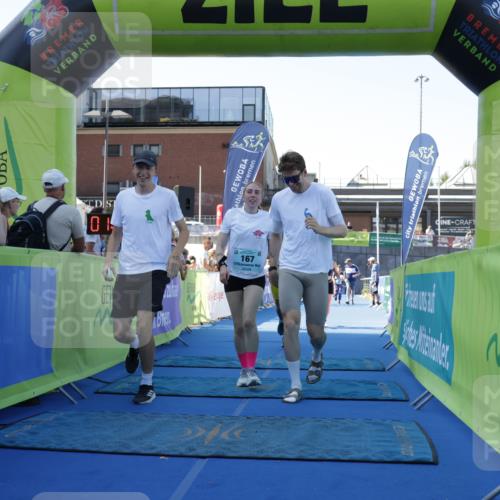 09.08.2026 - GEWOBA Citytriathlon Bremen Yannick Fuchs http://msf.ph/oto/9933778 09.08.2026 11:29:41 Ziel 163, 189, 526 meine-sportfotos.de