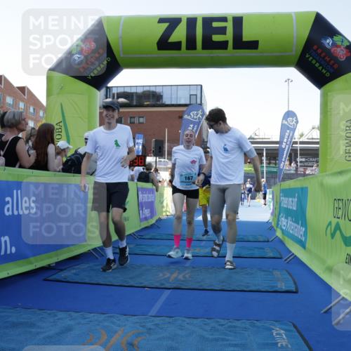 09.08.2026 - GEWOBA Citytriathlon Bremen Yannick Fuchs http://msf.ph/oto/9933781 09.08.2026 11:29:42 Ziel 19, 163, 189, 526 meine-sportfotos.de