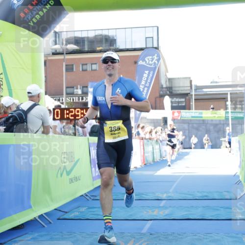 09.08.2026 - GEWOBA Citytriathlon Bremen Yannick Fuchs http://msf.ph/oto/9933803 09.08.2026 11:29:53 Ziel 237, 295, 385 meine-sportfotos.de