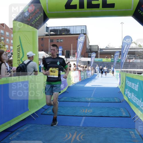09.08.2026 - GEWOBA Citytriathlon Bremen Yannick Fuchs http://msf.ph/oto/9933851 09.08.2026 11:30:22 Ziel 151, 522 meine-sportfotos.de