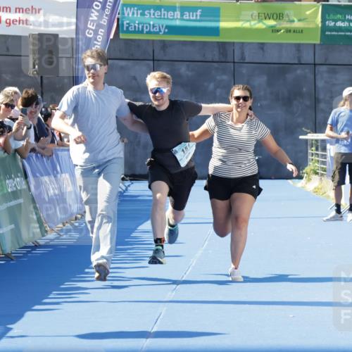 09.08.2026 - GEWOBA Citytriathlon Bremen Yannick Fuchs http://msf.ph/oto/9933853 09.08.2026 11:30:24 Ziel 151, 522 meine-sportfotos.de