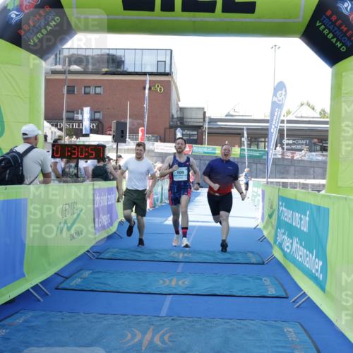 09.08.2026 - GEWOBA Citytriathlon Bremen Yannick Fuchs http://msf.ph/oto/9933896 09.08.2026 11:31:01 Ziel 109 meine-sportfotos.de