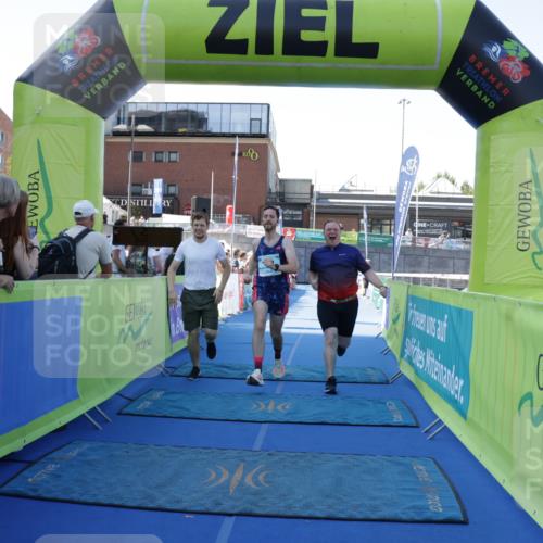 09.08.2026 - GEWOBA Citytriathlon Bremen Yannick Fuchs http://msf.ph/oto/9933898 09.08.2026 11:31:01 Ziel 109 meine-sportfotos.de
