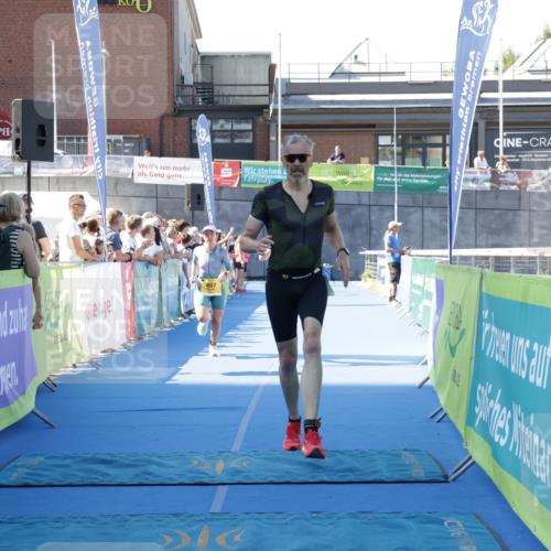 09.08.2026 - GEWOBA Citytriathlon Bremen Yannick Fuchs http://msf.ph/oto/9933910 09.08.2026 11:31:09 Ziel 370, 405, 452, 457 meine-sportfotos.de