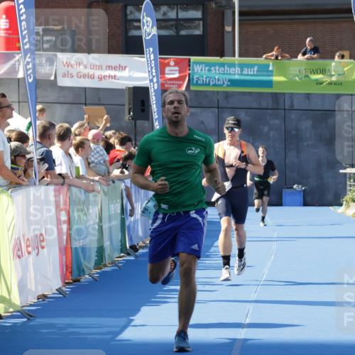 09.08.2026 - GEWOBA Citytriathlon Bremen Yannick Fuchs http://msf.ph/oto/9933995 09.08.2026 11:31:48 Ziel 21, 57, 288 meine-sportfotos.de