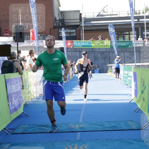 09.08.2026 - GEWOBA Citytriathlon Bremen Yannick Fuchs http://msf.ph/oto/9933999 09.08.2026 11:31:49 Ziel 21, 288 meine-sportfotos.de