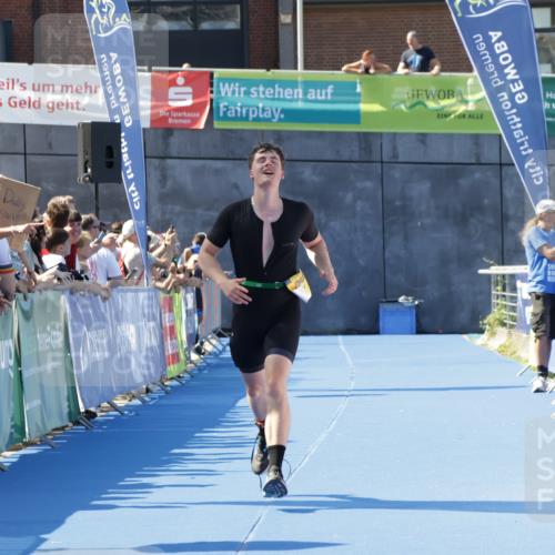09.08.2026 - GEWOBA Citytriathlon Bremen Yannick Fuchs http://msf.ph/oto/9934003 09.08.2026 11:31:54 Ziel 288, 294 meine-sportfotos.de