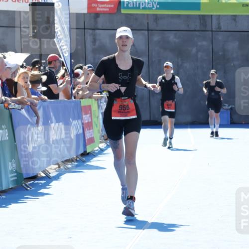 09.08.2026 - GEWOBA Citytriathlon Bremen Yannick Fuchs http://msf.ph/oto/9934042 09.08.2026 14:33:02 Ziel 958 meine-sportfotos.de