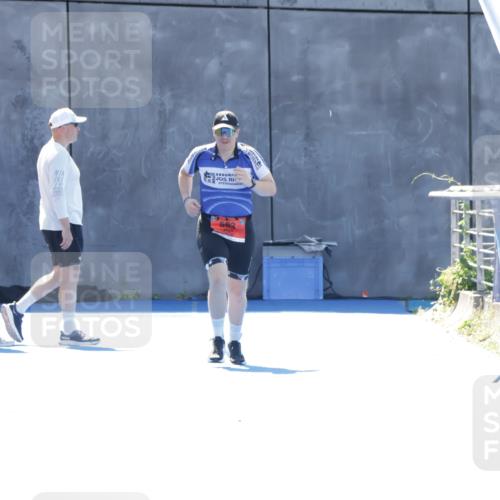 09.08.2026 - GEWOBA Citytriathlon Bremen Yannick Fuchs http://msf.ph/oto/9934089 09.08.2026 14:33:33 Ziel  meine-sportfotos.de