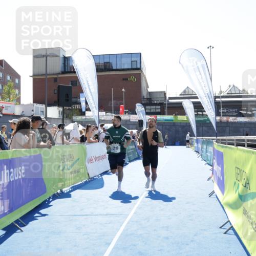 09.08.2026 - GEWOBA Citytriathlon Bremen Yannick Fuchs http://msf.ph/oto/9934098 09.08.2026 14:33:45 Ziel 563 meine-sportfotos.de