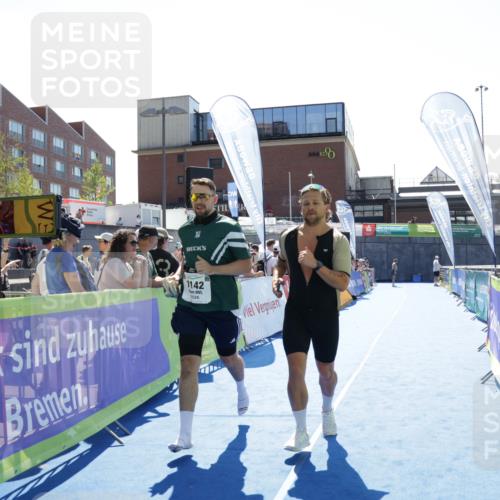 09.08.2026 - GEWOBA Citytriathlon Bremen Yannick Fuchs http://msf.ph/oto/9934101 09.08.2026 14:33:46 Ziel 563 meine-sportfotos.de