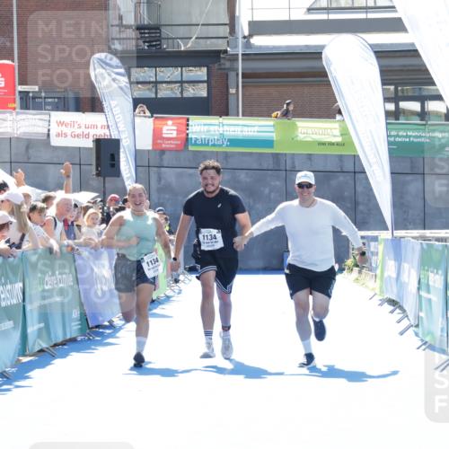 09.08.2026 - GEWOBA Citytriathlon Bremen Yannick Fuchs http://msf.ph/oto/9934116 09.08.2026 14:33:56 Ziel 1134 meine-sportfotos.de