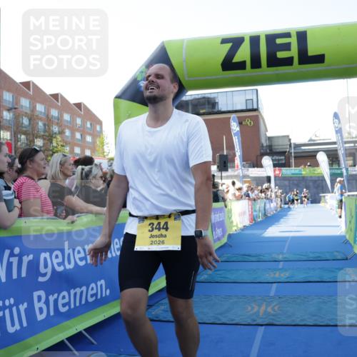 09.08.2026 - GEWOBA Citytriathlon Bremen Yannick Fuchs http://msf.ph/oto/9934127 09.08.2026 11:33:13 Ziel 344 meine-sportfotos.de