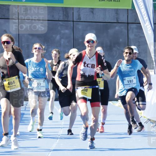 09.08.2026 - GEWOBA Citytriathlon Bremen Yannick Fuchs http://msf.ph/oto/9934132 09.08.2026 11:33:18 Ziel 33, 193, 482, 484, 508 meine-sportfotos.de