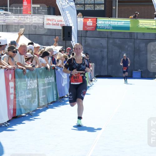 09.08.2026 - GEWOBA Citytriathlon Bremen Yannick Fuchs http://msf.ph/oto/9934141 09.08.2026 14:34:05 Ziel 941 meine-sportfotos.de