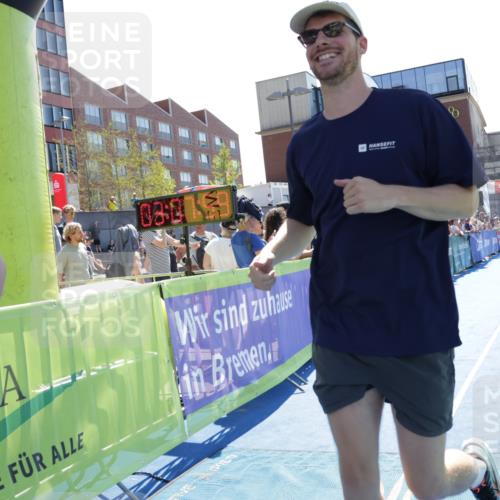 09.08.2026 - GEWOBA Citytriathlon Bremen Yannick Fuchs http://msf.ph/oto/9934195 09.08.2026 14:34:21 Ziel 861, 1155 meine-sportfotos.de