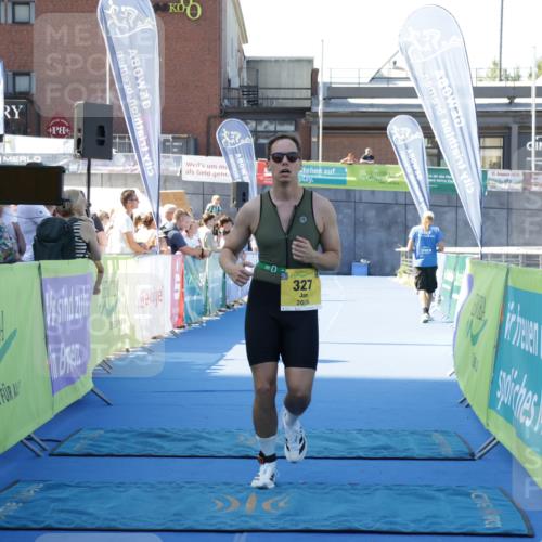 09.08.2026 - GEWOBA Citytriathlon Bremen Yannick Fuchs http://msf.ph/oto/9934216 09.08.2026 11:33:34 Ziel 311, 327 meine-sportfotos.de