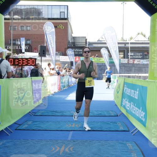 09.08.2026 - GEWOBA Citytriathlon Bremen Yannick Fuchs http://msf.ph/oto/9934221 09.08.2026 11:33:34 Ziel 311, 327 meine-sportfotos.de