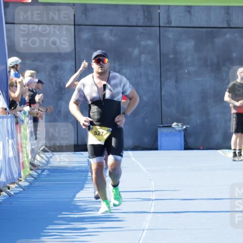 09.08.2026 - GEWOBA Citytriathlon Bremen Yannick Fuchs http://msf.ph/oto/9934234 09.08.2026 11:33:58 Ziel 225, 521 meine-sportfotos.de