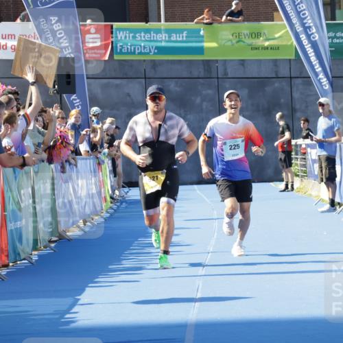 09.08.2026 - GEWOBA Citytriathlon Bremen Yannick Fuchs http://msf.ph/oto/9934236 09.08.2026 11:34:00 Ziel 225, 521 meine-sportfotos.de