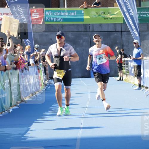 09.08.2026 - GEWOBA Citytriathlon Bremen Yannick Fuchs http://msf.ph/oto/9934239 09.08.2026 11:34:00 Ziel 225, 521 meine-sportfotos.de