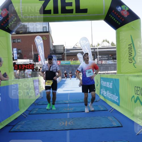 09.08.2026 - GEWOBA Citytriathlon Bremen Yannick Fuchs http://msf.ph/oto/9934245 09.08.2026 11:34:04 Ziel 225, 521 meine-sportfotos.de