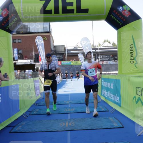 09.08.2026 - GEWOBA Citytriathlon Bremen Yannick Fuchs http://msf.ph/oto/9934247 09.08.2026 11:34:04 Ziel 225, 521 meine-sportfotos.de
