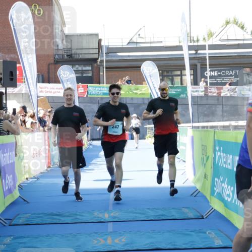 09.08.2026 - GEWOBA Citytriathlon Bremen Yannick Fuchs http://msf.ph/oto/9934265 09.08.2026 11:34:11 Ziel 247 meine-sportfotos.de