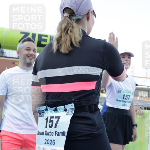 09.08.2026 - GEWOBA Citytriathlon Bremen Yannick Fuchs http://msf.ph/oto/9934311 09.08.2026 11:34:23 Ziel 155 meine-sportfotos.de