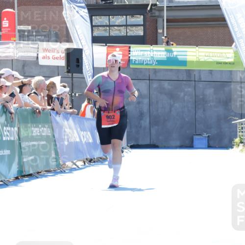 09.08.2026 - GEWOBA Citytriathlon Bremen Yannick Fuchs http://msf.ph/oto/9934321 09.08.2026 14:36:39 Ziel 902 meine-sportfotos.de