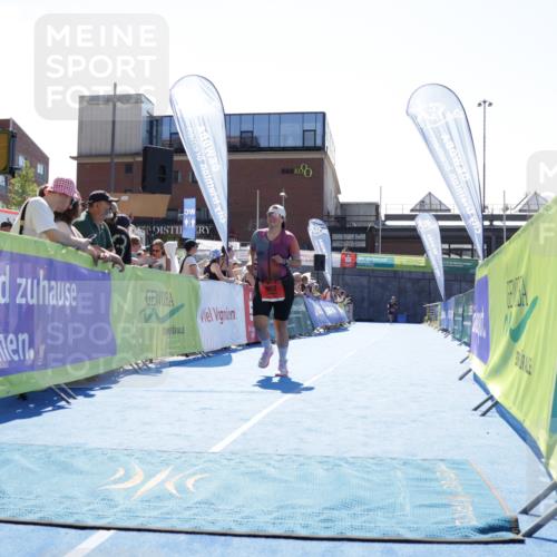 09.08.2026 - GEWOBA Citytriathlon Bremen Yannick Fuchs http://msf.ph/oto/9934323 09.08.2026 14:36:42 Ziel 902 meine-sportfotos.de