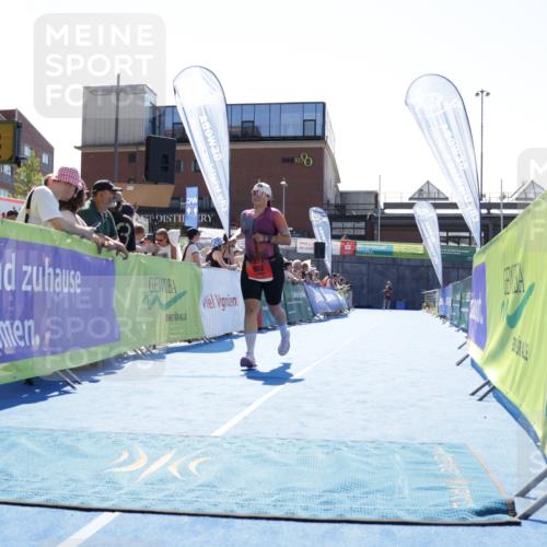 09.08.2026 - GEWOBA Citytriathlon Bremen Yannick Fuchs http://msf.ph/oto/9934325 09.08.2026 14:36:42 Ziel 902 meine-sportfotos.de