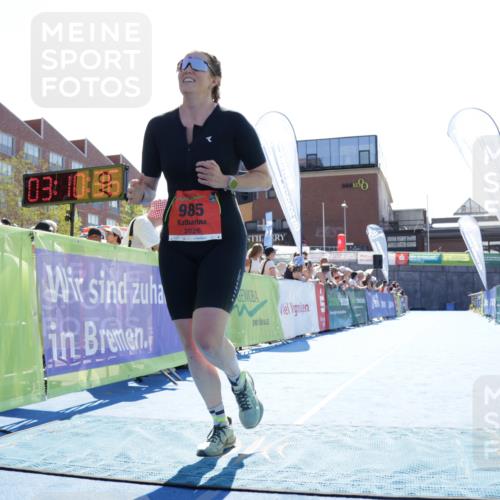 09.08.2026 - GEWOBA Citytriathlon Bremen Yannick Fuchs http://msf.ph/oto/9934366 09.08.2026 14:36:59 Ziel 985 meine-sportfotos.de