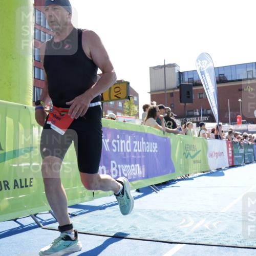 09.08.2026 - GEWOBA Citytriathlon Bremen Yannick Fuchs http://msf.ph/oto/9934426 09.08.2026 14:37:36 Ziel 860 meine-sportfotos.de