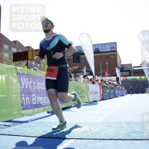 09.08.2026 - GEWOBA Citytriathlon Bremen Yannick Fuchs http://msf.ph/oto/9934435 09.08.2026 14:37:58 Ziel 655 meine-sportfotos.de