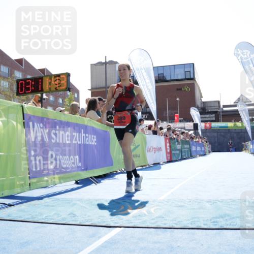 09.08.2026 - GEWOBA Citytriathlon Bremen Yannick Fuchs http://msf.ph/oto/9934448 09.08.2026 14:38:06 Ziel 889 meine-sportfotos.de