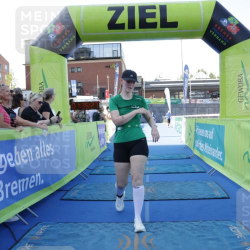09.08.2026 - GEWOBA Citytriathlon Bremen Yannick Fuchs http://msf.ph/oto/9934471 09.08.2026 11:35:31 Ziel 3 meine-sportfotos.de