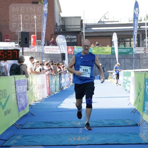 09.08.2026 - GEWOBA Citytriathlon Bremen Yannick Fuchs http://msf.ph/oto/9934487 09.08.2026 11:35:41 Ziel 185 meine-sportfotos.de